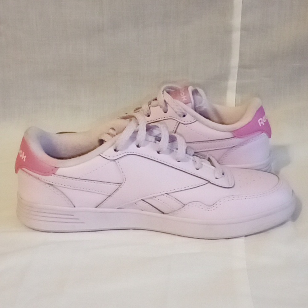 Women's Reebok - Picture 3 of 5